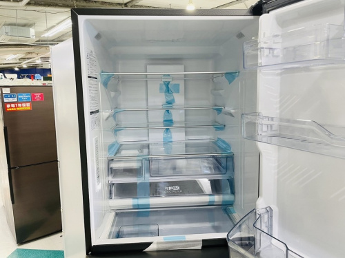 大型冷蔵庫のAQUA
