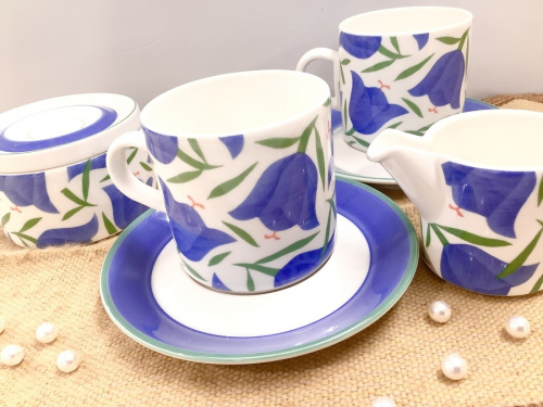 テーブルウェアの洋食器