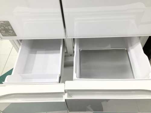 6ドア冷蔵庫のHITACHI