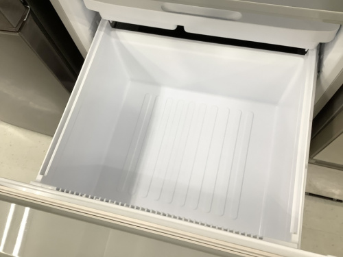 3ドア冷蔵庫のSHARP