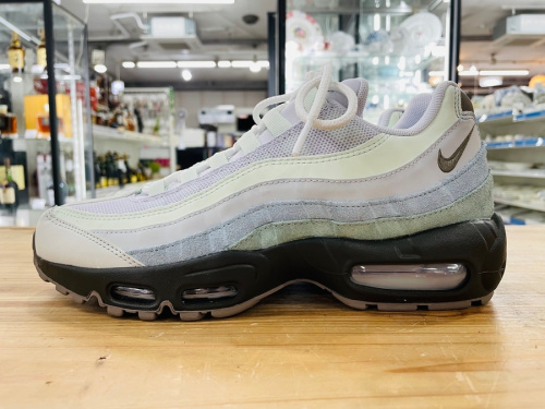 スニーカーのNIKE