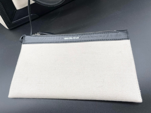 ハンドバッグのBALENCIAGA