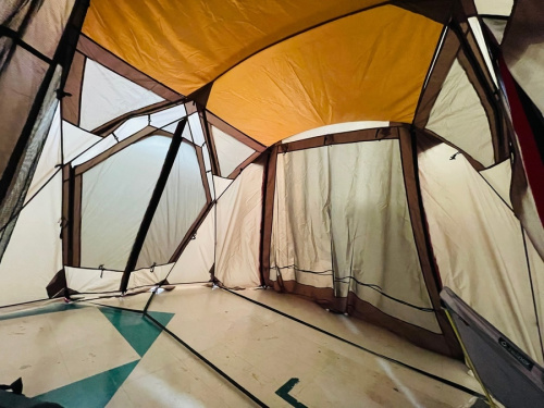 アウトドアの雪峰祭