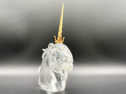 ゴールドマウントガラスフィギュアのSTEUBEN GLASS