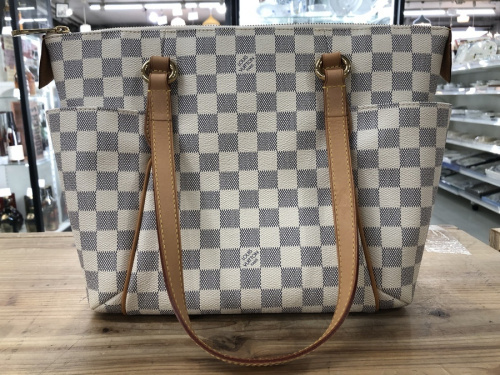 バッグ・財布のルイヴィトン
