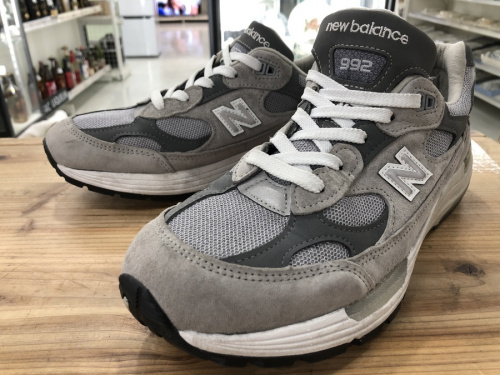 メンズファッションのスニーカー