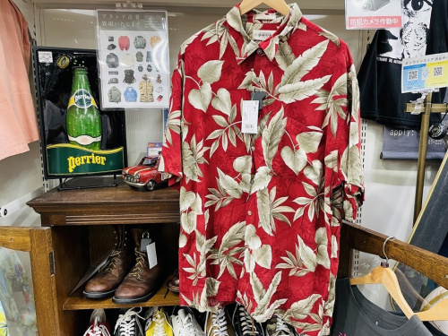メンズファッションのアロハシャツ