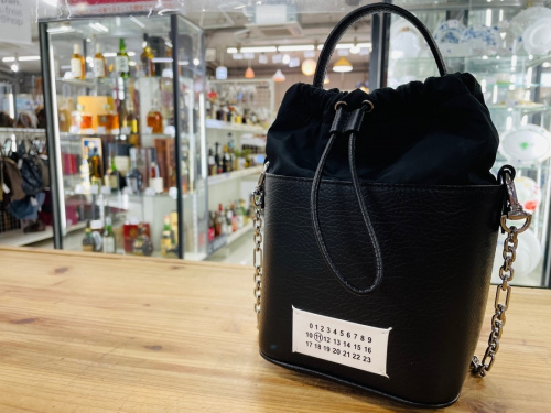 ブランド・ラグジュアリーのバッグ・財布