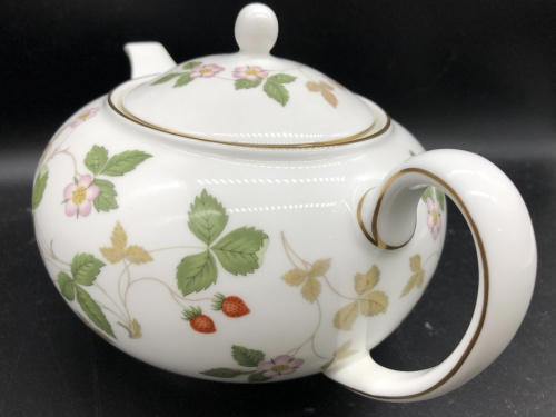 洋食器のWEDGWOOD