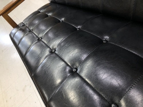 カリモクの横浜川崎中古家具情報