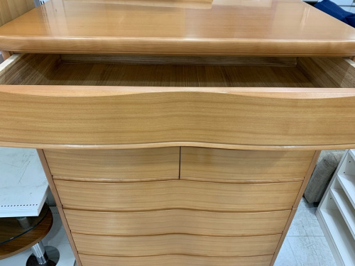 箪笥のチェスト