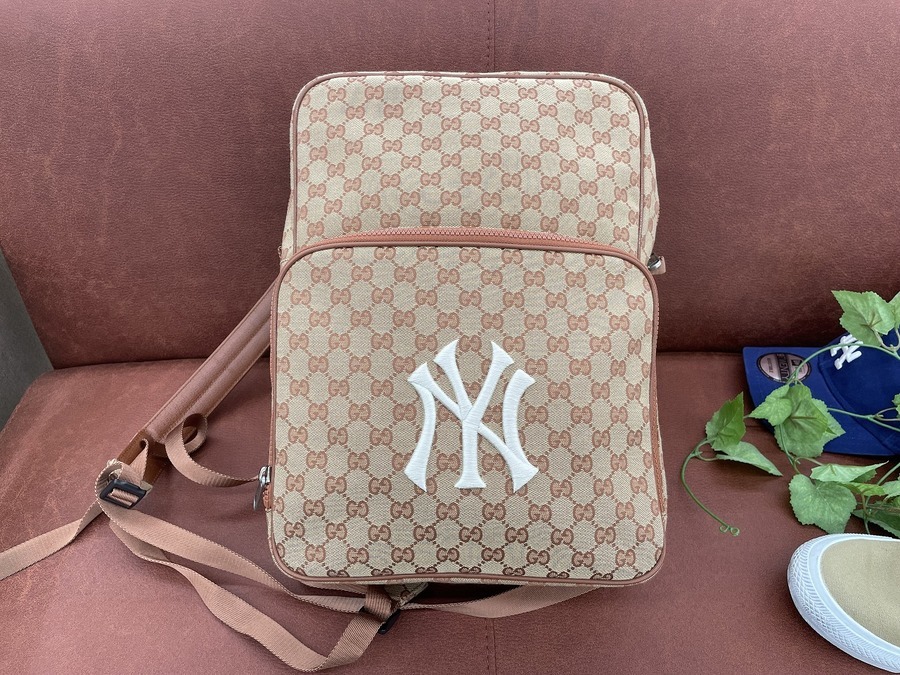 GUCCI NY Yankees ロゴバックパック GUCCI(グッチ)×ヤンキースのバックパック降臨！【寝屋川店】｜2021年11