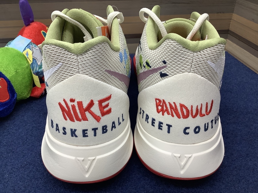 NIKE KYRIEVナイキ カイリー5 BANDULU バンデュール 8.5 NIKE KYRIEVナイキ カイリー5 BANDULU バンデュール 8.5 - メルカリ