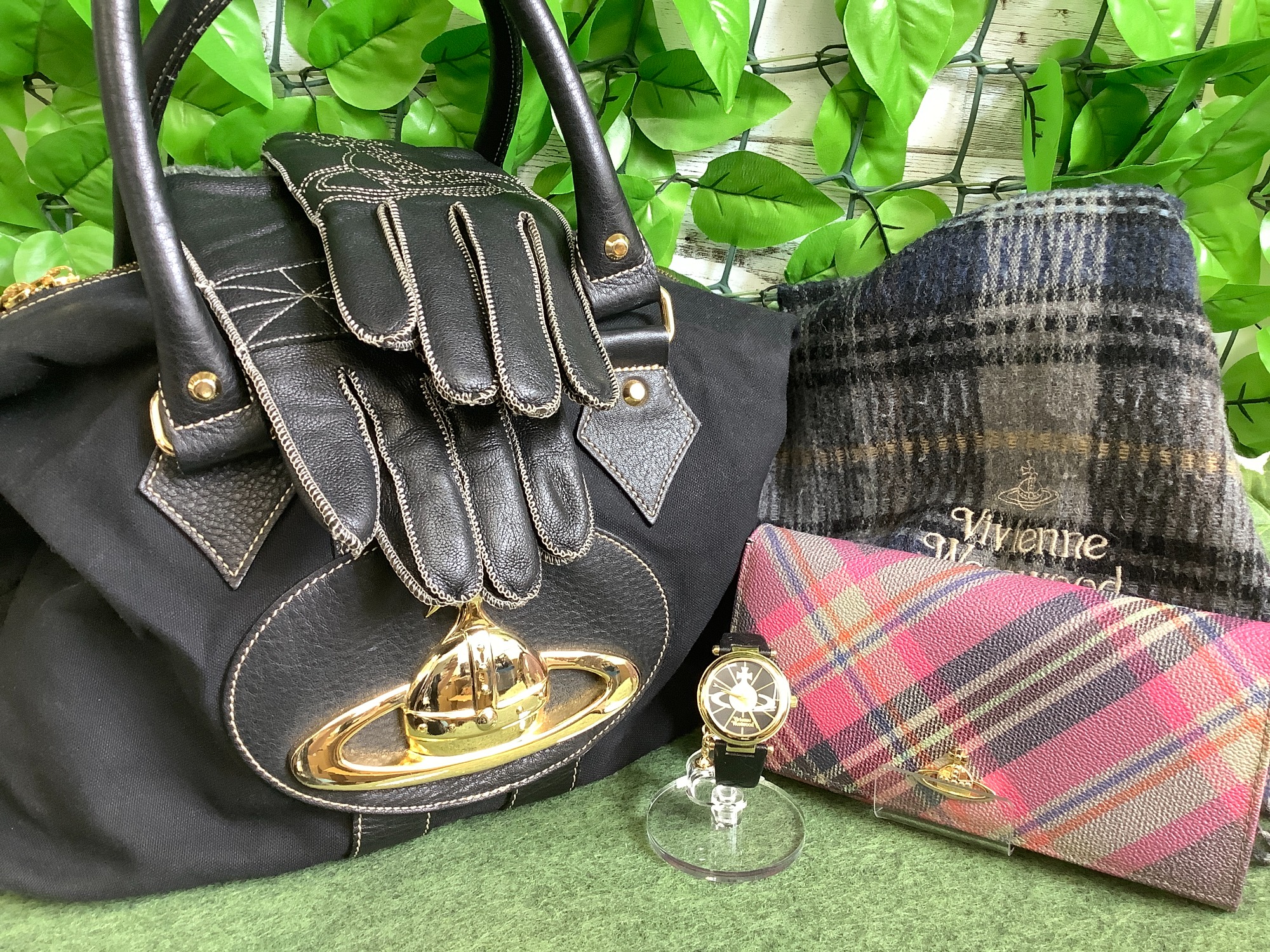 ヴィヴィアンウエストウッド グリーンチェック柄ハンドバッグ ヴィヴィアンウエストウッド グリーンチェック柄ハンドバッグ 彡