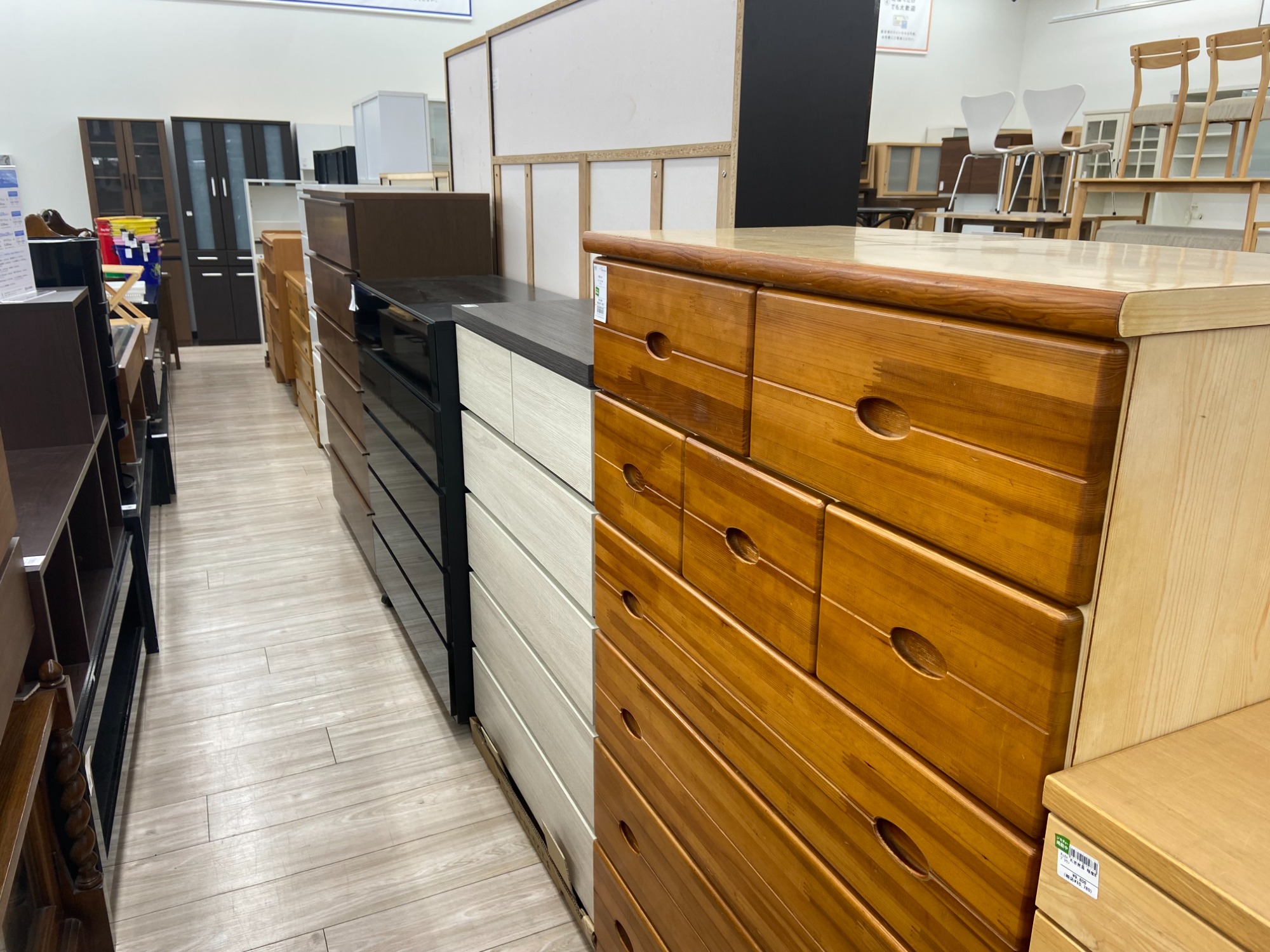 丸吉民芸チェストのご紹介！（トレファク寝屋川） 丸吉民芸】6段チェストが新入荷致しました☆｜2024年01月06日