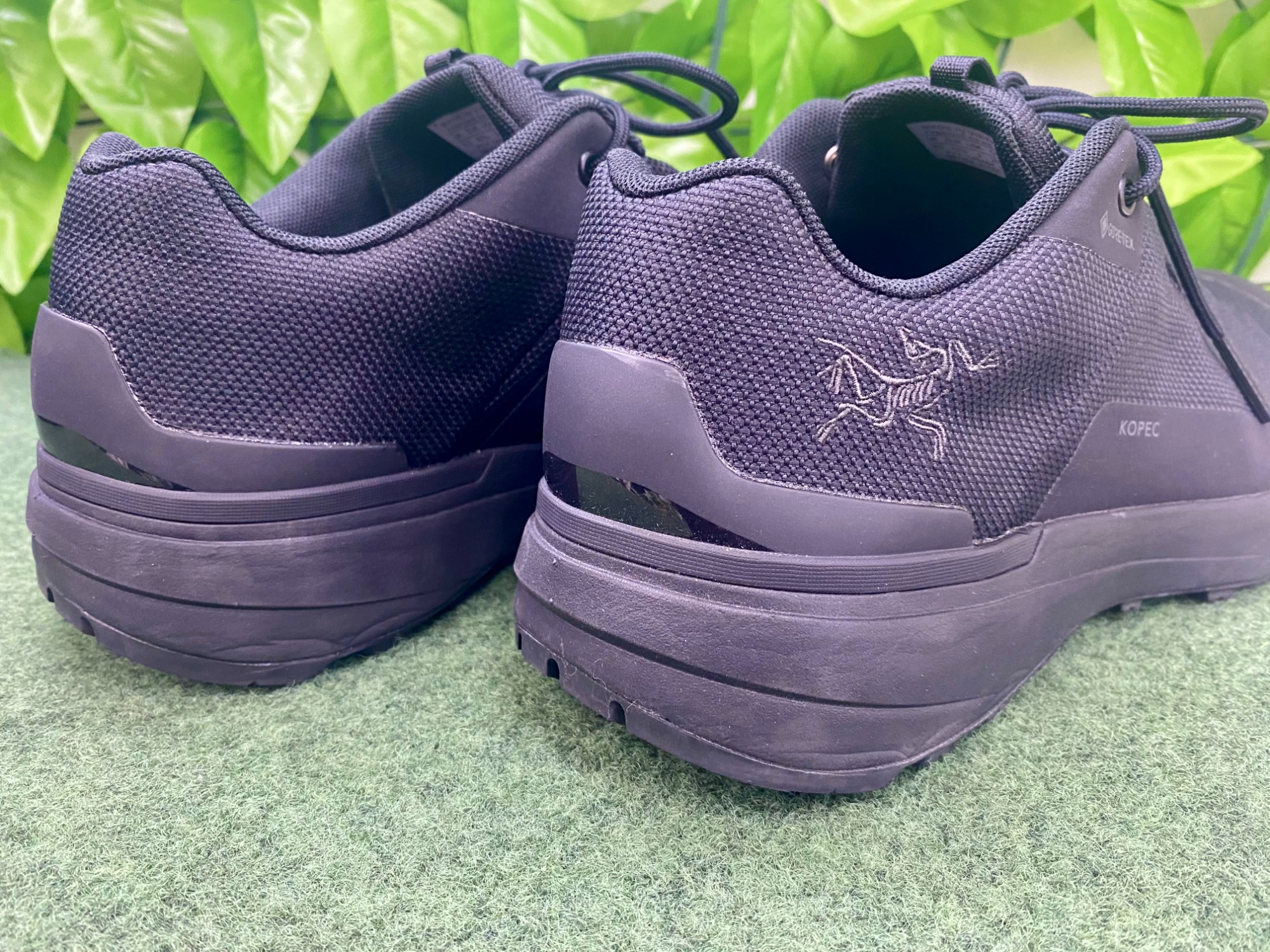 Arc’teryx スニーカー 防水防風 通気性 軽量 レジャー キャンプ Arc'teryx スニーカー 防水防風 通気性 軽量 レジャー キャンプ