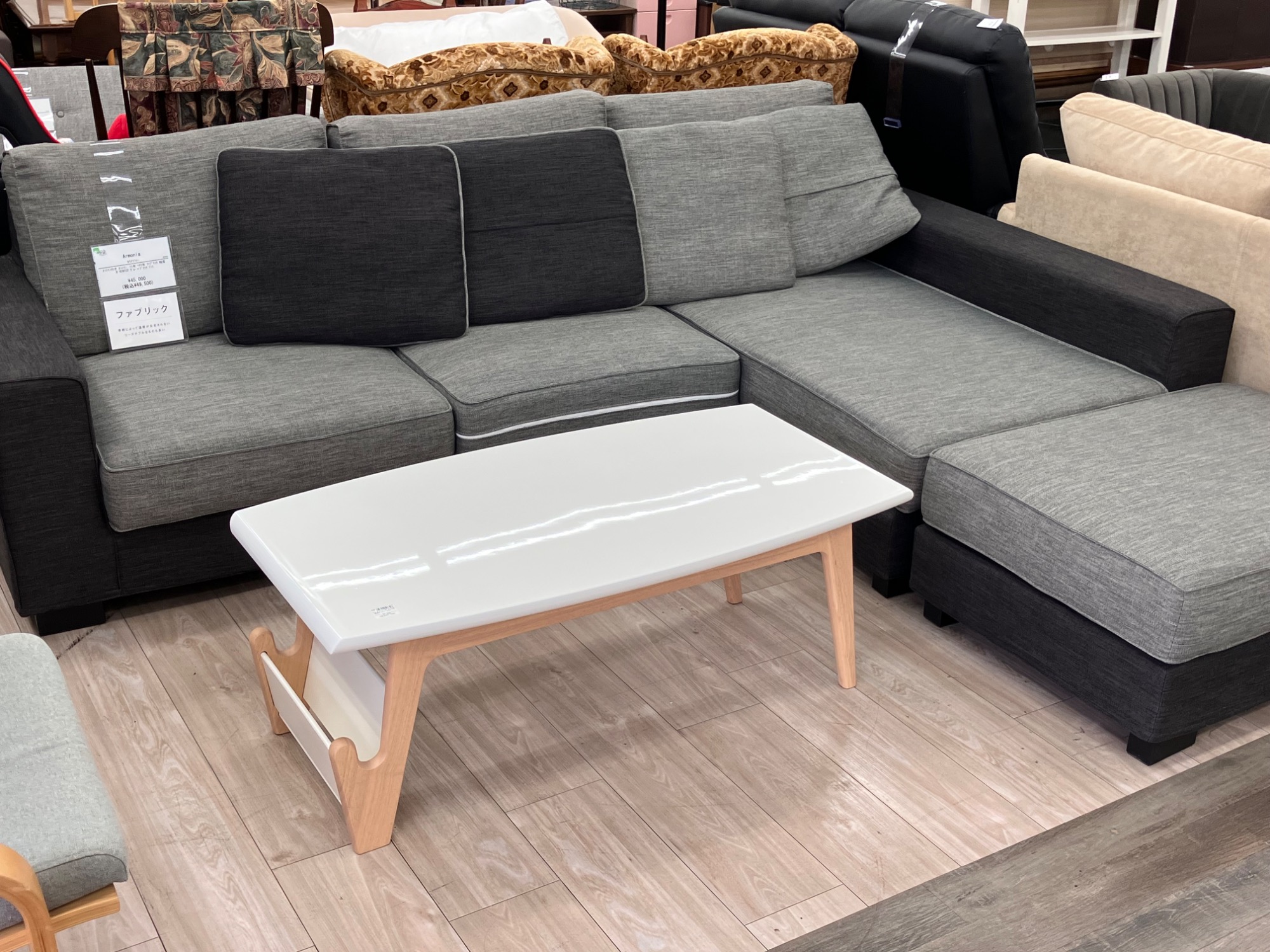 2人掛けソファーのご紹介（トレファク寝屋川） 2人掛けソファが新入荷！家具もお得にゲットしてください♪｜2025年02