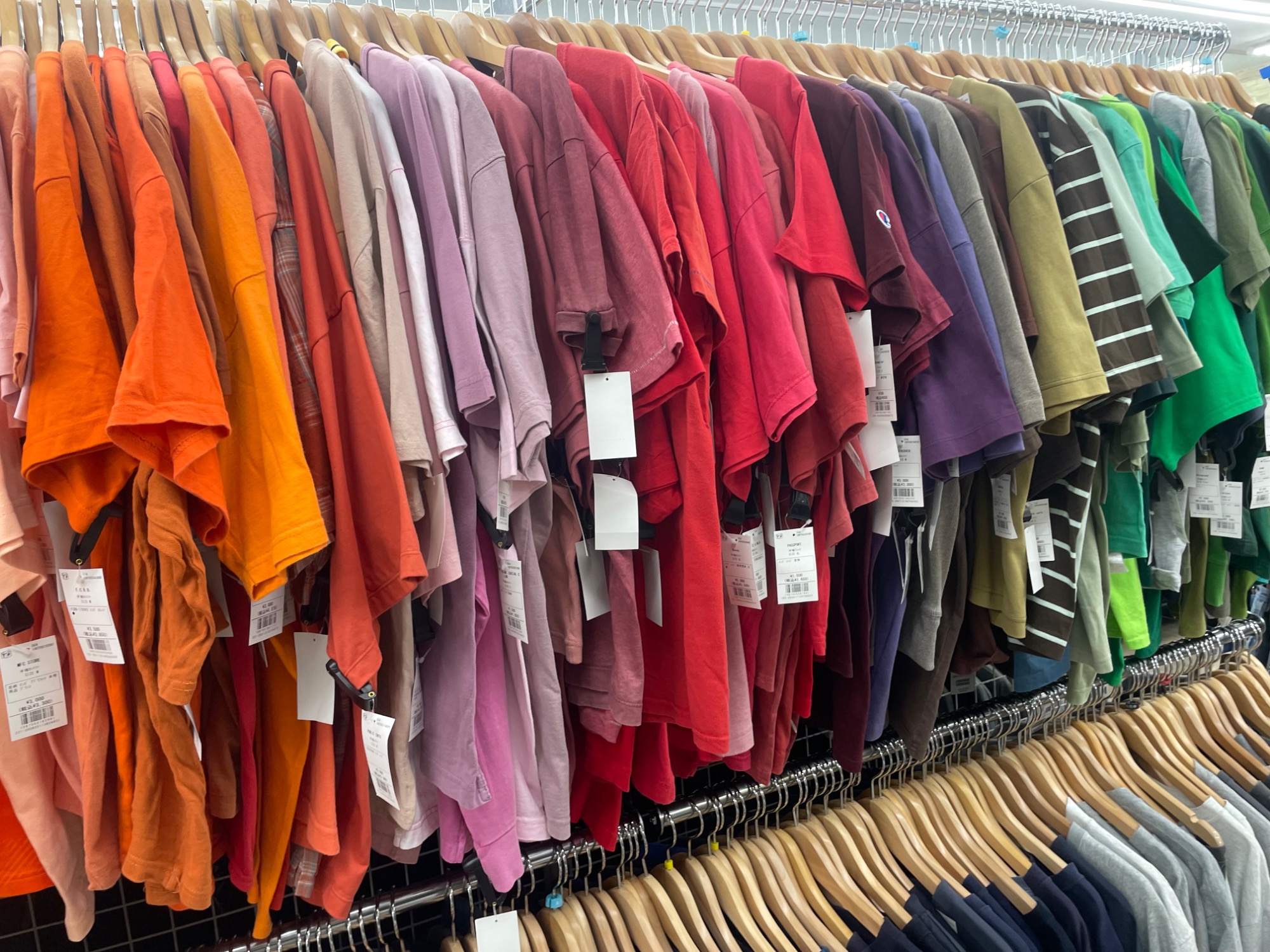 【トレファク寝屋川店】ワードローブのご紹介です！ 夏物衣類買取中！】ぜひトレファク寝屋川店にお持ちください！｜2026年