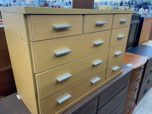 カリモクのチェスト