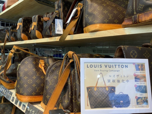 LOUIS VUITTONのダミエ