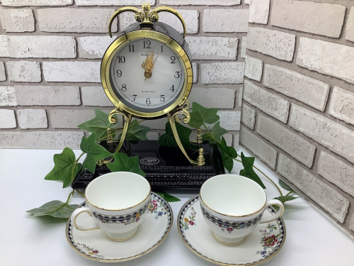 置き時計の洋食器