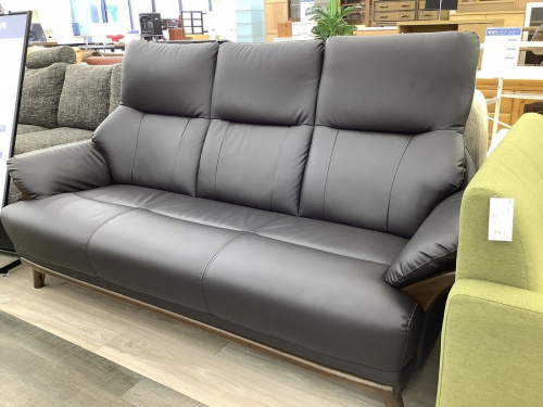 ニトリのカウチソファー