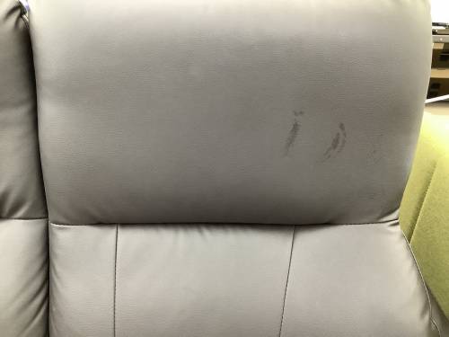 カウチソファーの三人掛けソファー