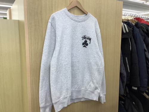 カーハートのstussy