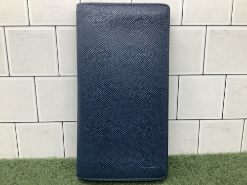 LOUIS VUITTONの札入れ