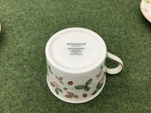和食器のティーカップ