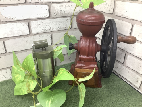 インテリアのコーヒーミル