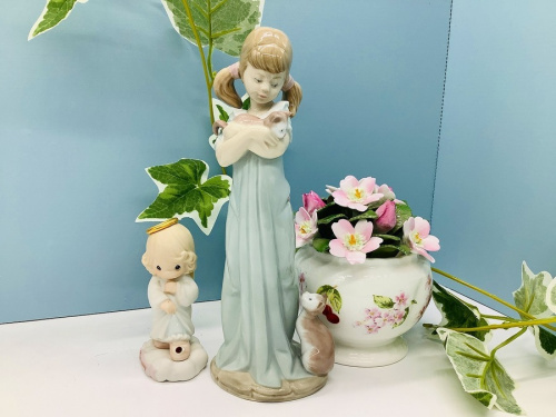 置物のフィギュリン