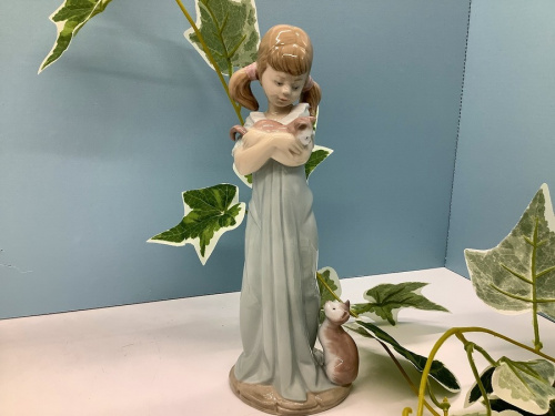 フィギュリンのオーナメント