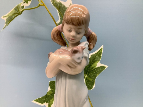 オーナメントの陶器