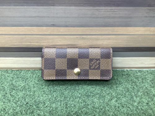 LOUIS VUITTONの手帳カバー