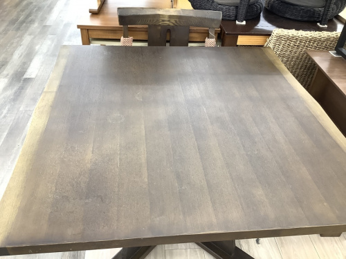 ダイニングの関西