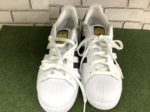 レディースのスニーカー