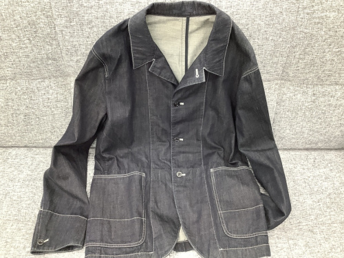 ジャケットのカバーオール