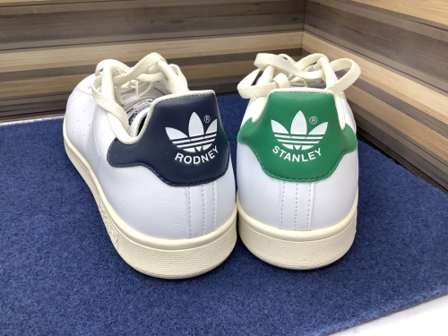 adidasの寝屋川