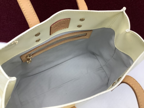 キーケースのLOUIS VUITTON