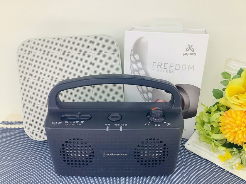 スピーカーのイヤホン