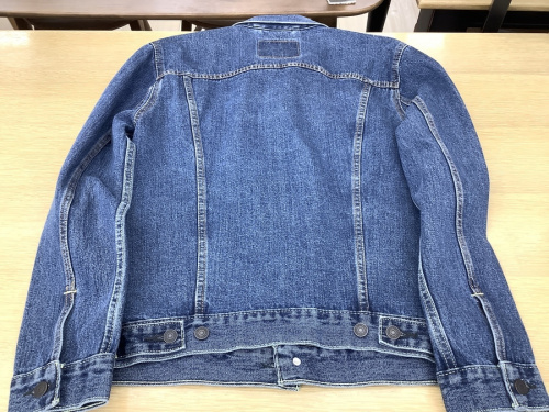 Levi'sの寝屋川
