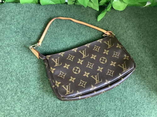 LOUIS VUITTONのルイヴィトン