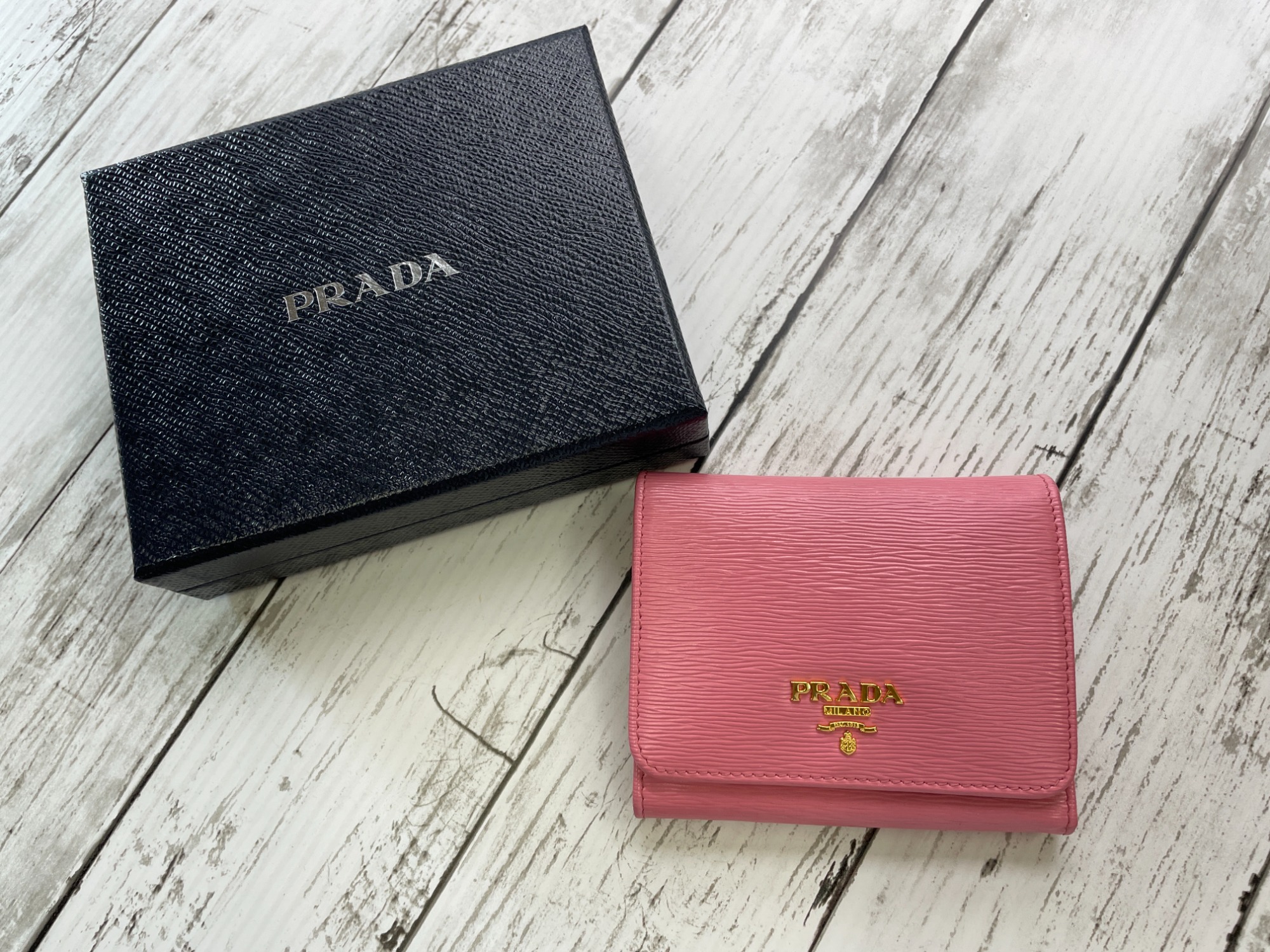 【美品】PRADA ・プラダ＊ピンク＆バージンウール・プレミアコート（M） PRADA(プラダ) VITELLO MOVE PEONIA ラウンドファスナーコイン