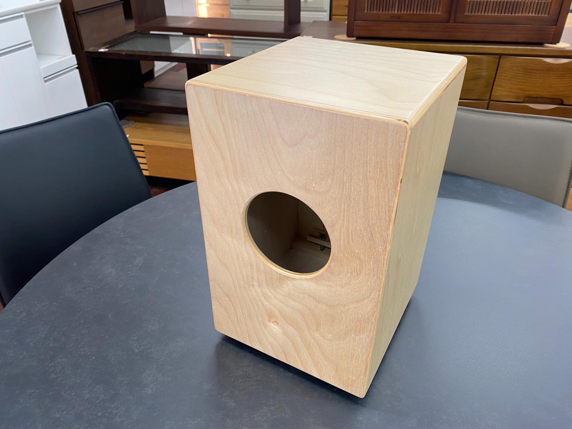 ammoon カホン 木箱から溢れる多彩な音色〜コンパクトな打楽器「カホン ☆ammoon
