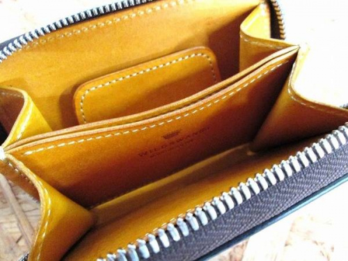 コインケースのWILD SWANS