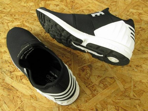 シューズのadidas