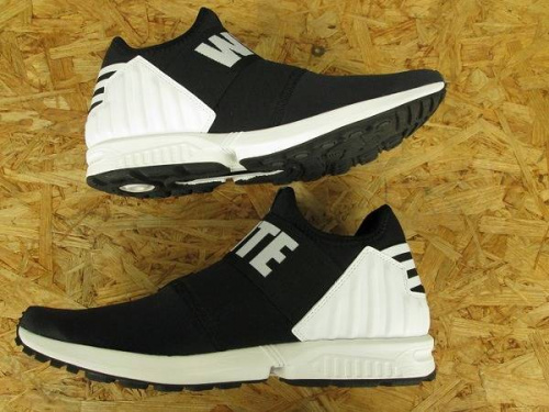 WHITE MOUNTAINEERING