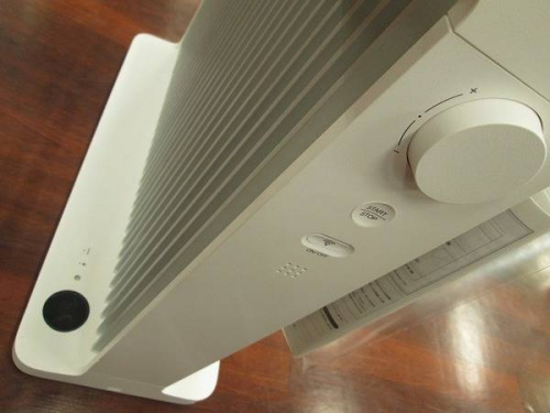 BALMUDAのパネルヒーター