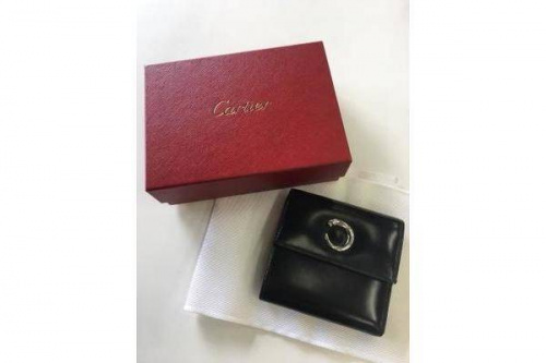 ブランド・ラグジュアリーの3つ折り財布